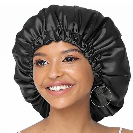 Grand Bonnet en Satin Ajustable