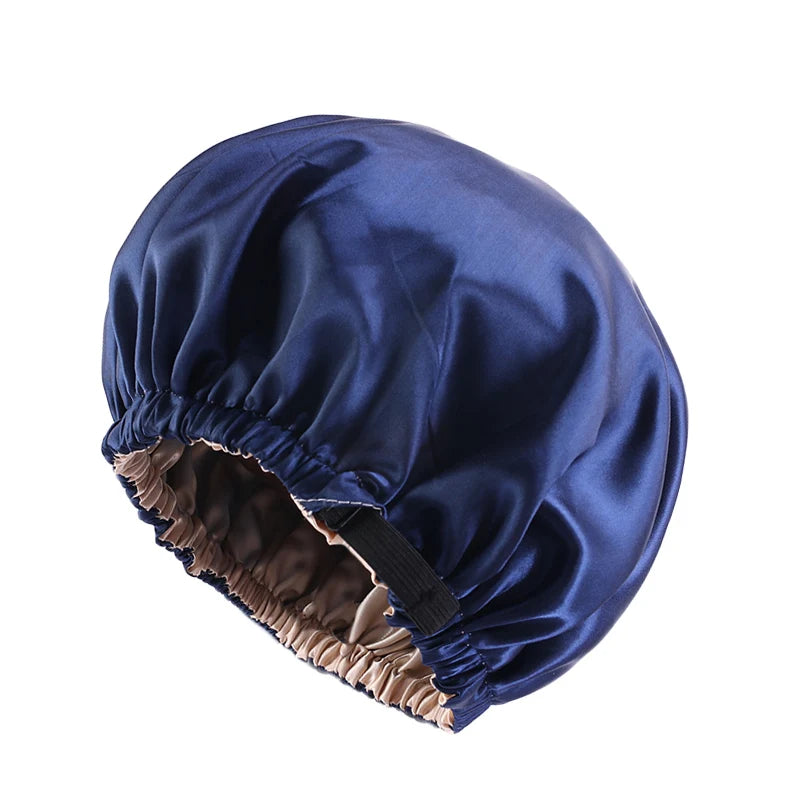 Grand Bonnet en Satin Ajustable