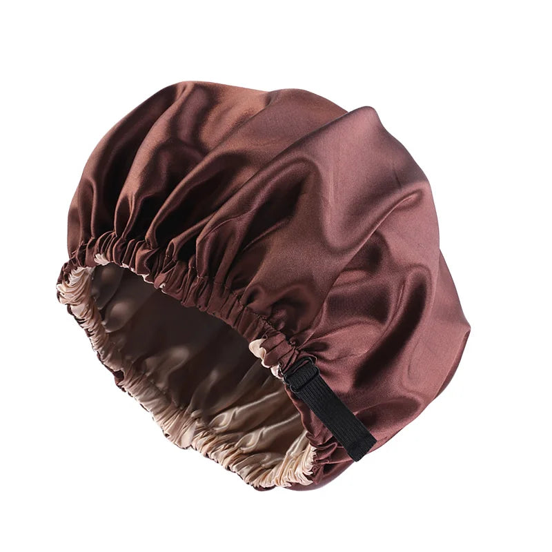 Grand Bonnet en Satin Ajustable